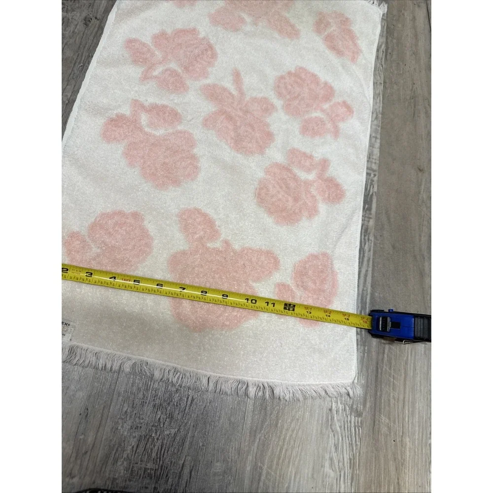 VTG Bath Towel Pink & White Floral Reversible with Fringe Martex 26x16